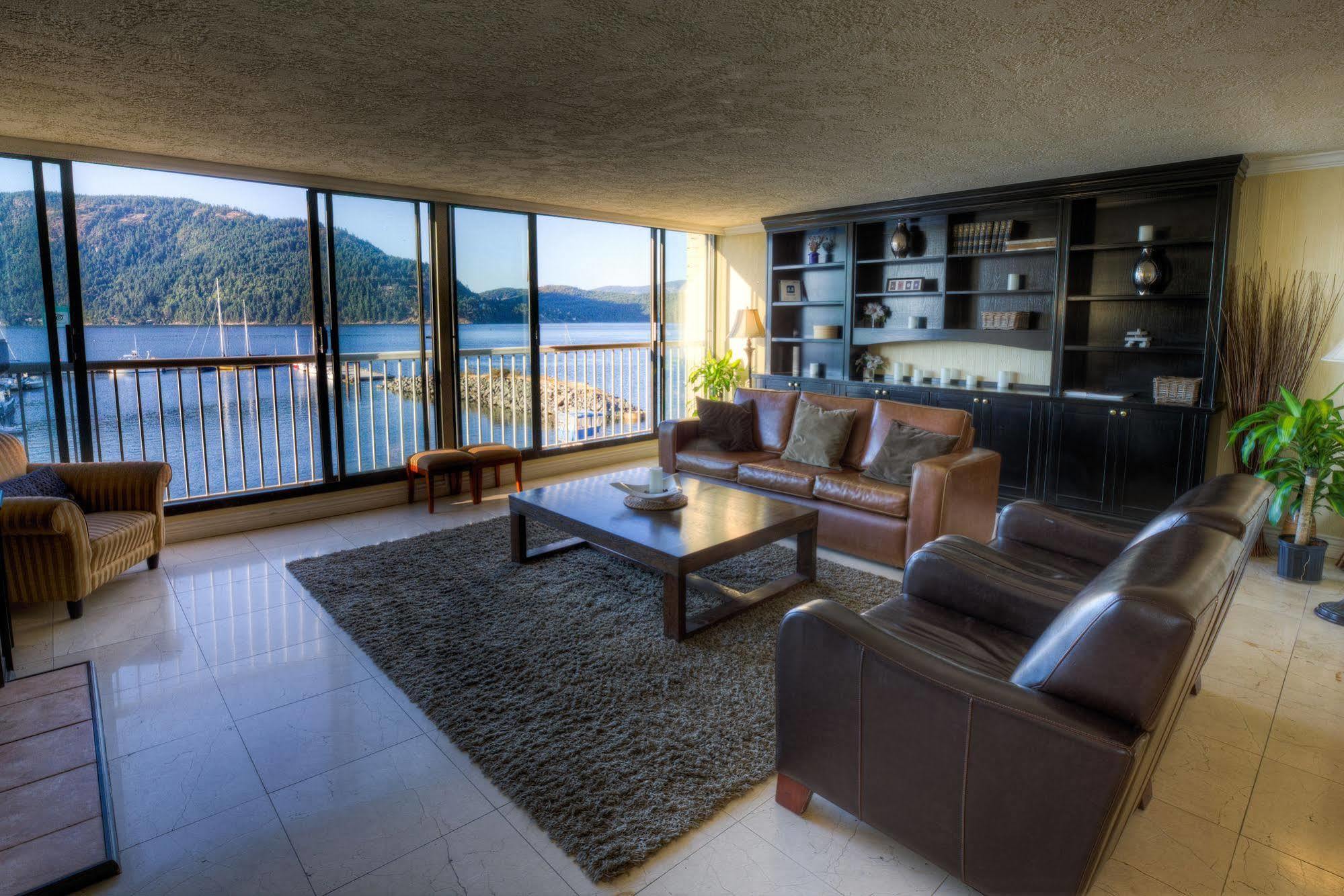 Oceanfront Suites At Cowichan Bay Exteriér fotografie